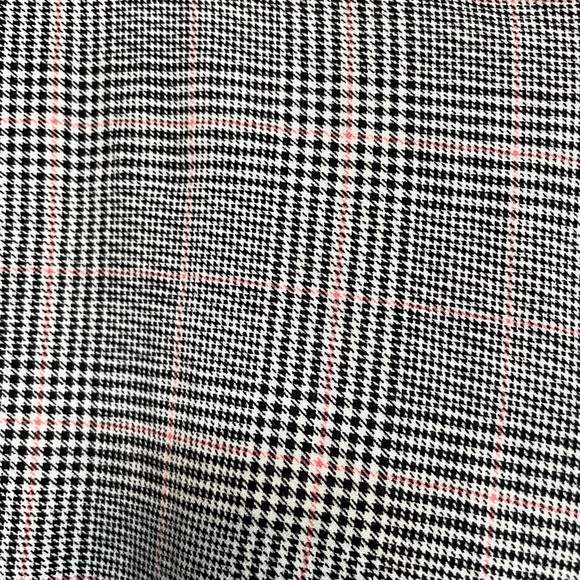 Old Navy Plaid Pixie Pant - Picture 2 of 3